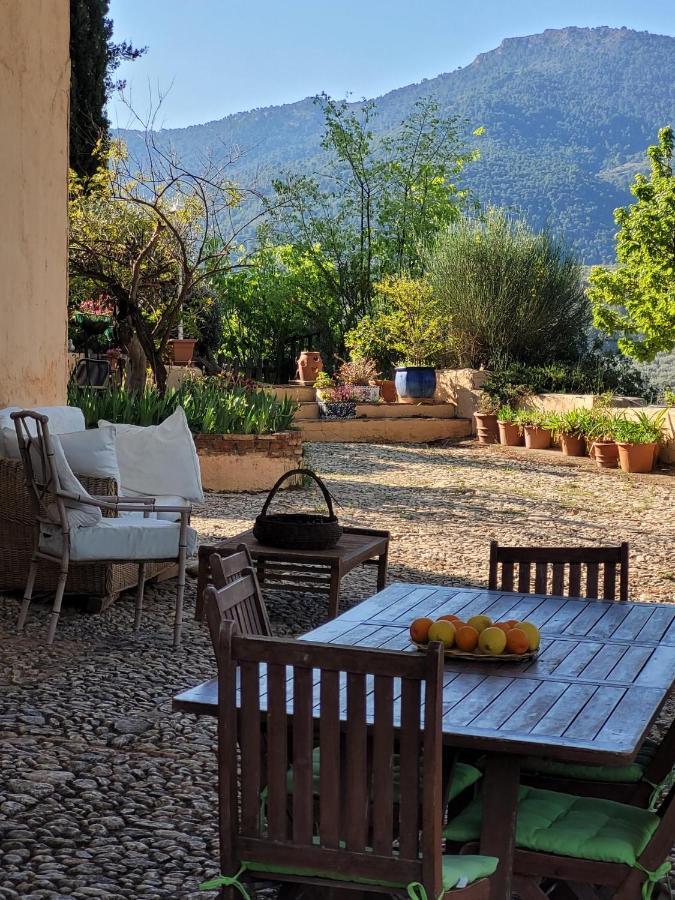 مبيت وإفطار Albuñuelas Cortijo El Pino Retreat المظهر الخارجي الصورة