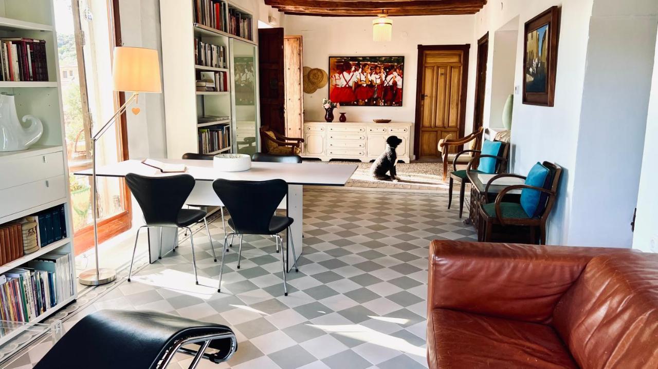 مبيت وإفطار Albuñuelas Cortijo El Pino Retreat المظهر الخارجي الصورة