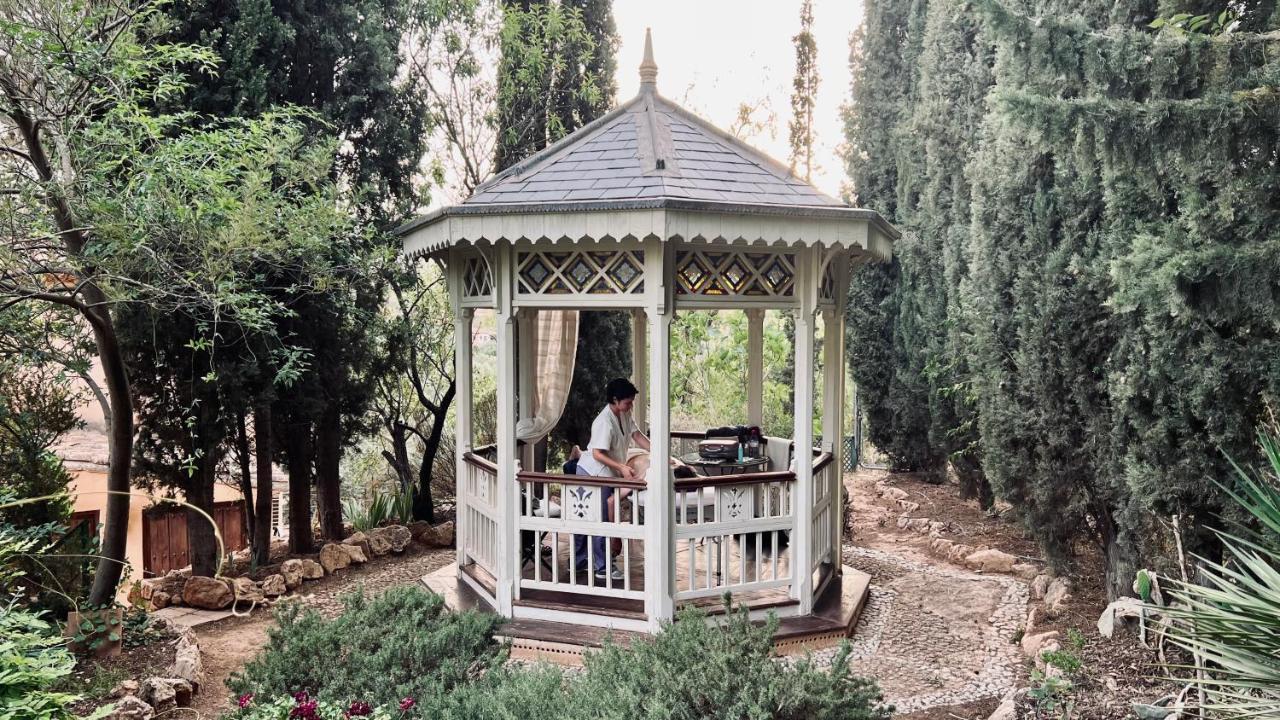 مبيت وإفطار Albuñuelas Cortijo El Pino Retreat المظهر الخارجي الصورة
