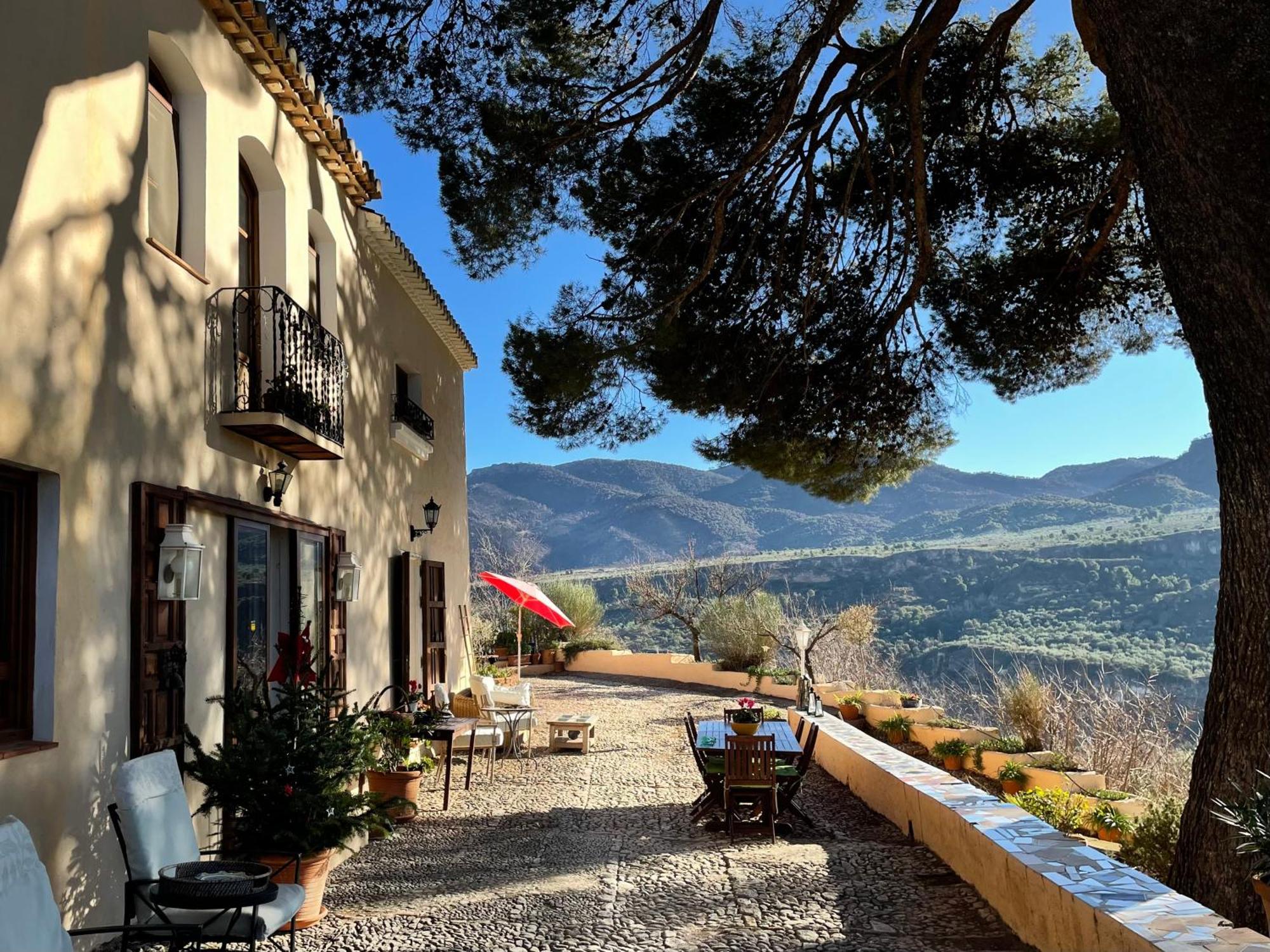 مبيت وإفطار Albuñuelas Cortijo El Pino Retreat المظهر الخارجي الصورة