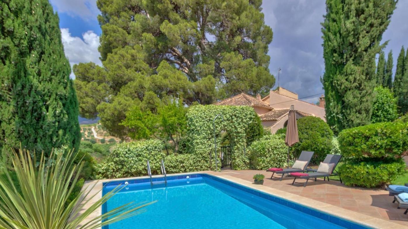 مبيت وإفطار Albuñuelas Cortijo El Pino Retreat المظهر الخارجي الصورة
