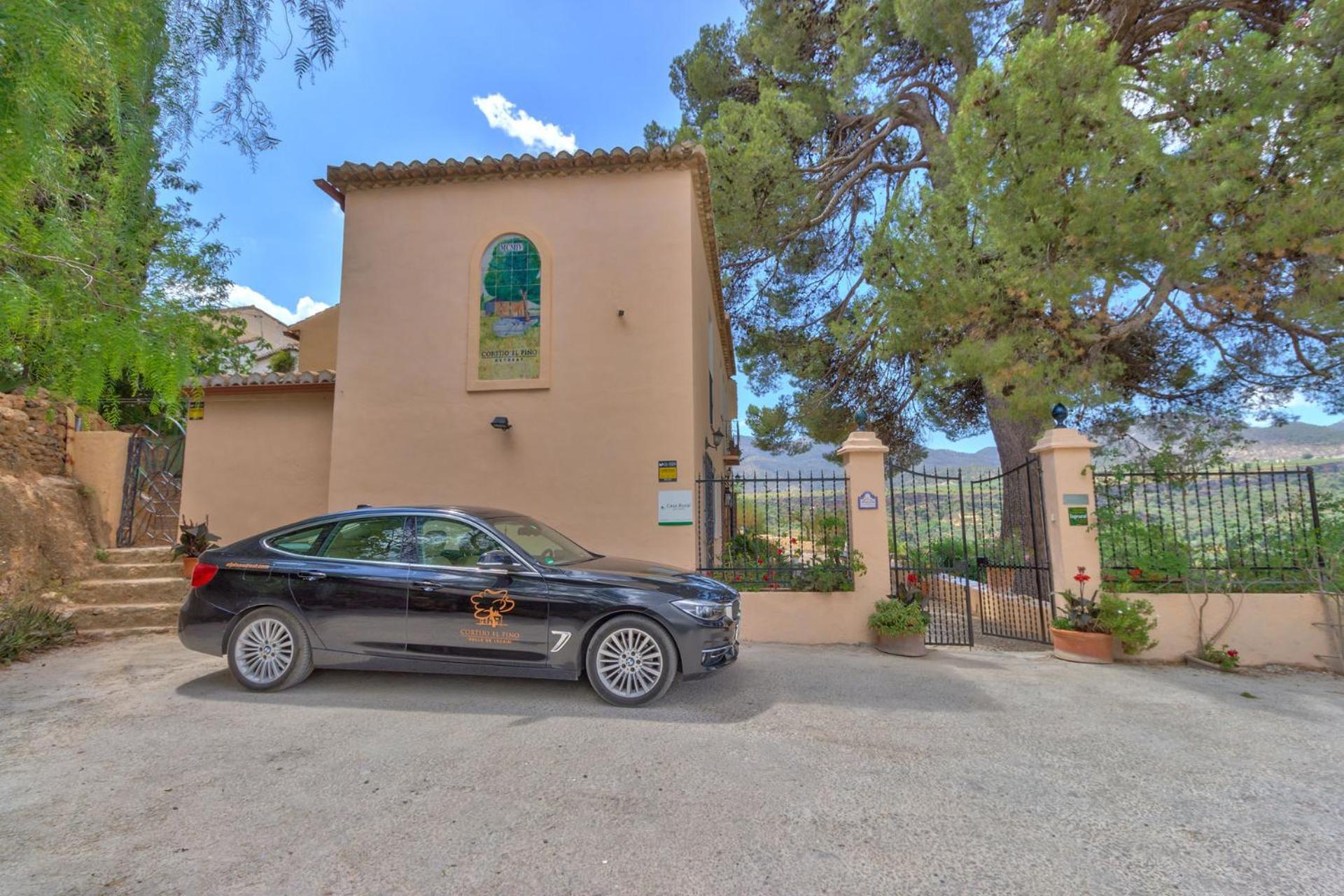 مبيت وإفطار Albuñuelas Cortijo El Pino Retreat المظهر الخارجي الصورة